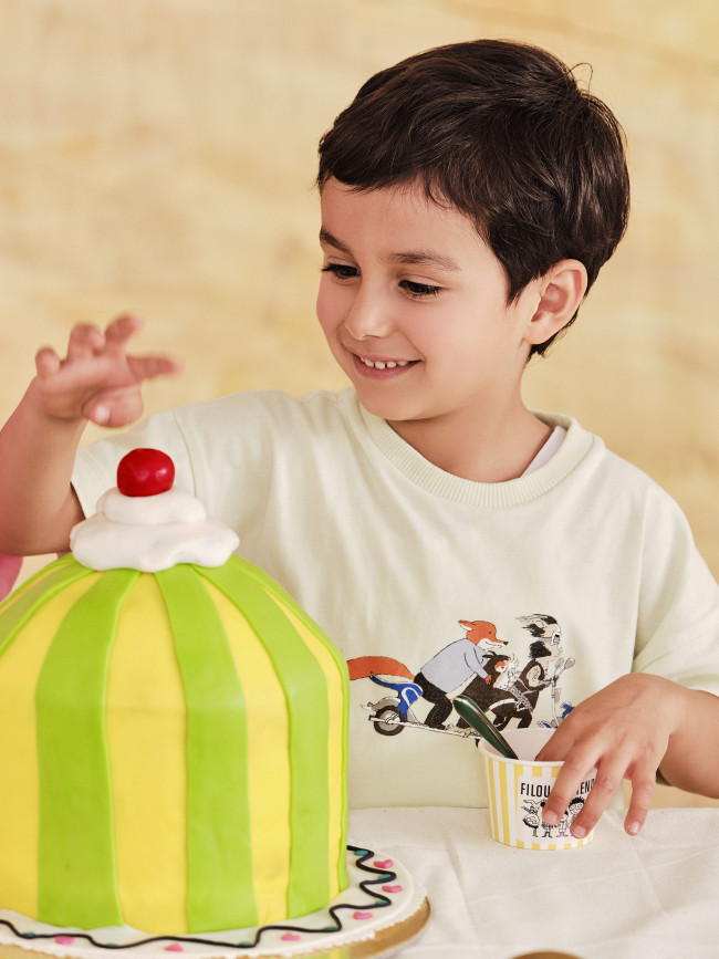 T-shirt step light green