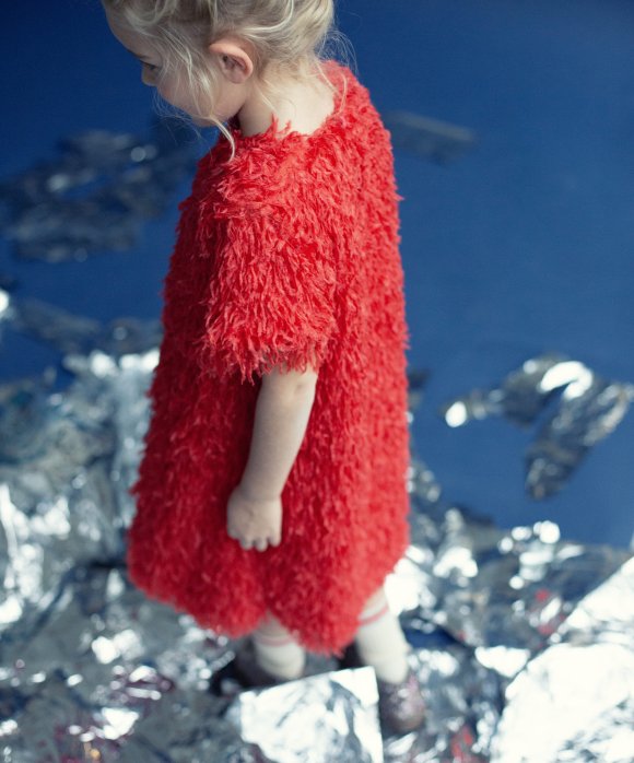 Robe plume rouge