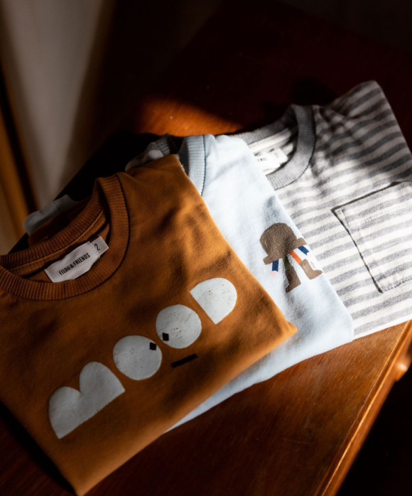 T-shirt poche rayé mélangé gris