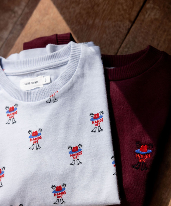 Sweater hands up bordeaux 