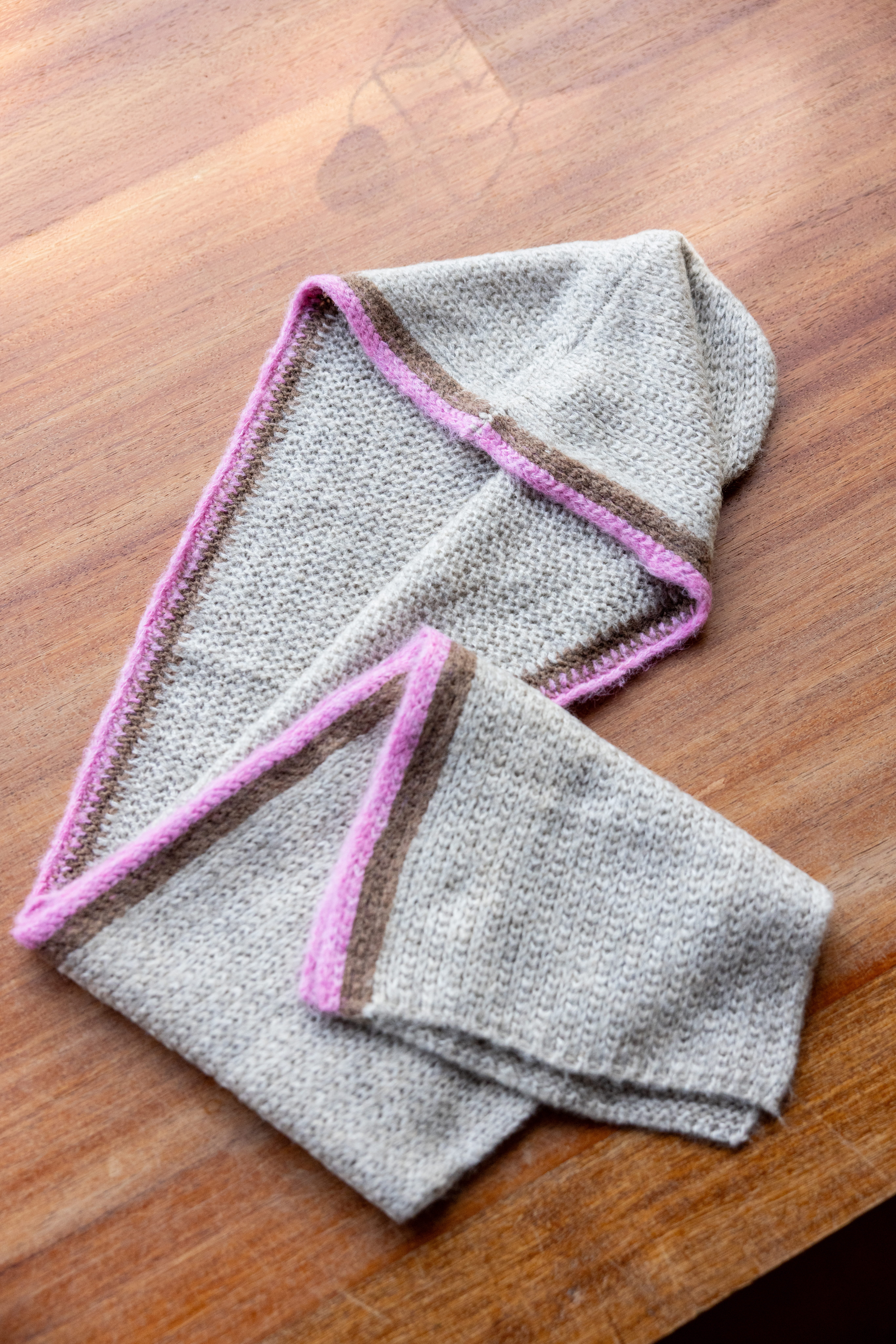 Scarf stripe beige