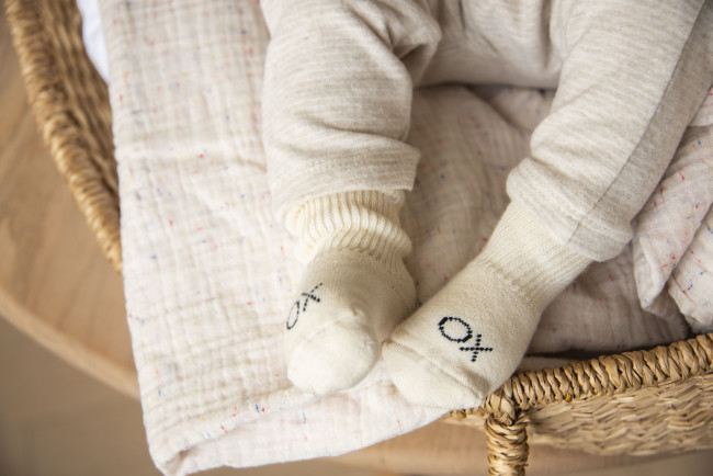 Broek fijne streep beige 00m