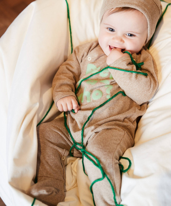 pyjama peek a who streep bruin