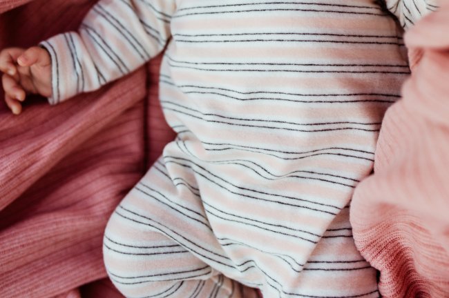 pyjama streep lichtroze 00m